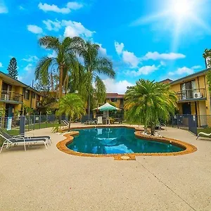 Jadon Place 3*, Broadbeach Waters Australia